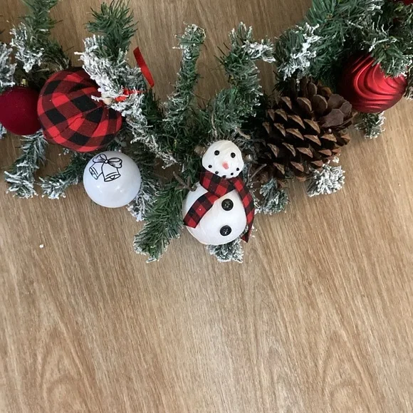 Red Buffalo Plaid Snowman Garland - Picture 4 of 6